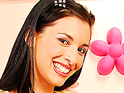 Teen: Pretty teeny bopper gets her fanny fucked in reverse cow girl